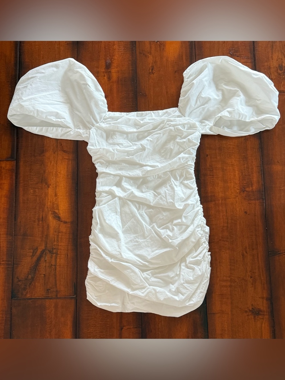 DO+BE White Puff-Sleeve Ruched Mini Dress